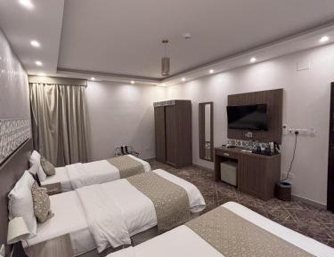 Triple Room with Private Bathroom