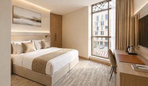 Deluxe King Room