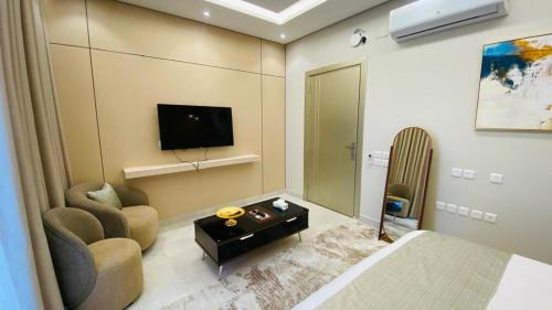One-Bedroom Apartment with Terrace