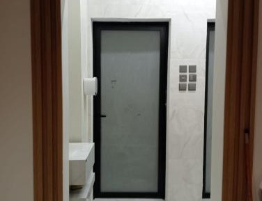 Single Room with Shared Bathroom