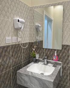 Twin Room with Bathroom