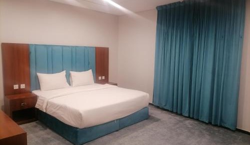 Deluxe Studio