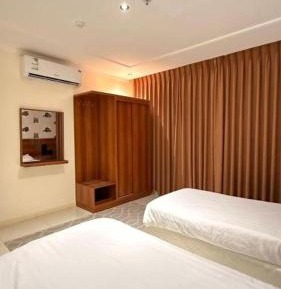 Economy Triple Room