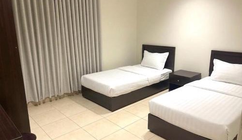 Deluxe One-Bedroom Apartment