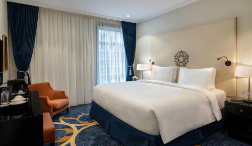 Deluxe Club Room,1 King Bed