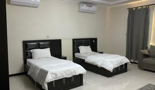 Twin Room with Shared Toilet