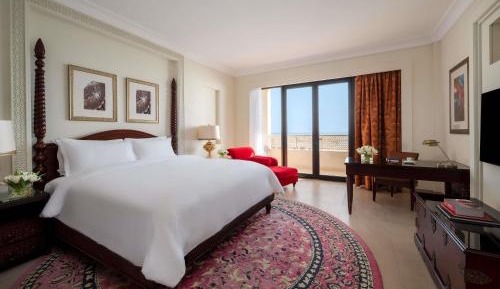 Superior King Room with Balcony and Garden View