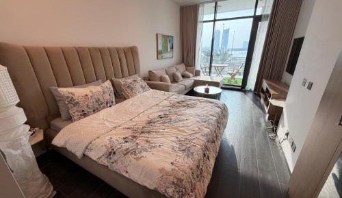 Studio Apartment with Sea View