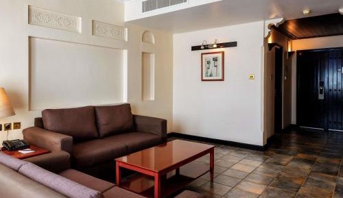 One Bedroom Suite 