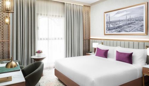 Standard Double Suite