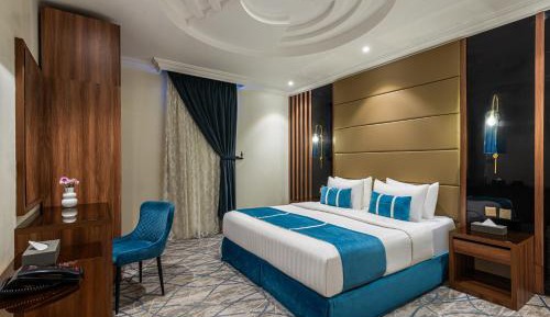 Deluxe Suite