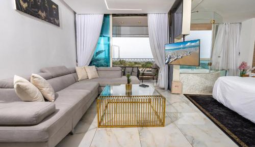 One-Bedroom Apartment with Spa Bath