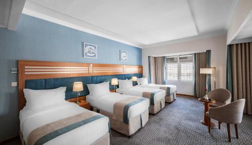 Standard Quadruple Room with Haram View