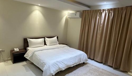 Studio Apartment with Balcony
