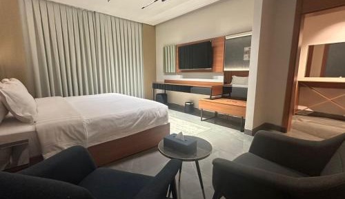 Superior King Room