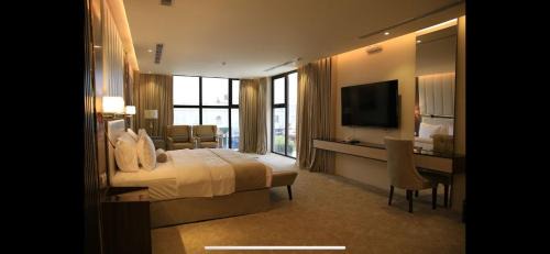 Suite with Spa Bath