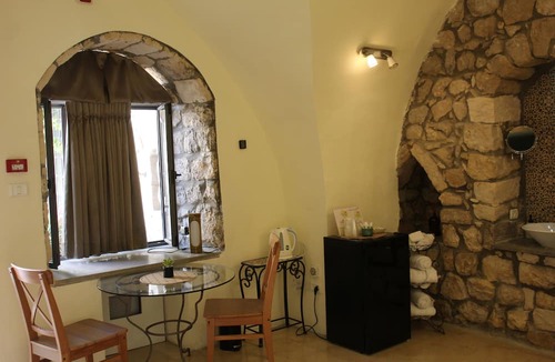 Artists Colony Bed & Breakfast | Artists' Colony Inn Zefat