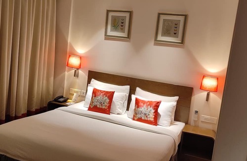 Kakarmatha Hotel | Hotel Le Lotus Grand Varanasi