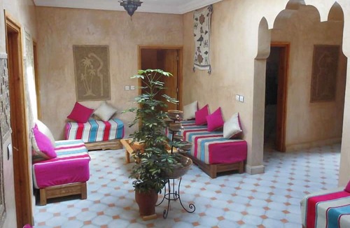 Ikhf nʼIghir Hostel | Gite Paradis d'Ait Bouguemez - Hostel
