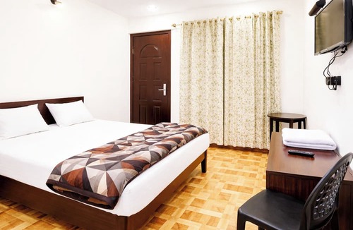 The Mall Road Hotel | Hotel Kaafal Homestay Mussoorie