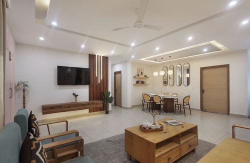 The Mall Road Apartment | Alaya Stays Snowdrop 3 BHK Apartment