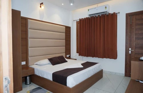 Jwalapur Hotel | Hotel Baromas Retreat