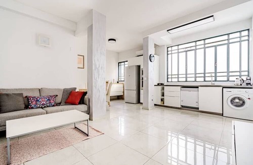 Old North Apartment | Cute 1BR in Jabotinsky by Holiday-rentals