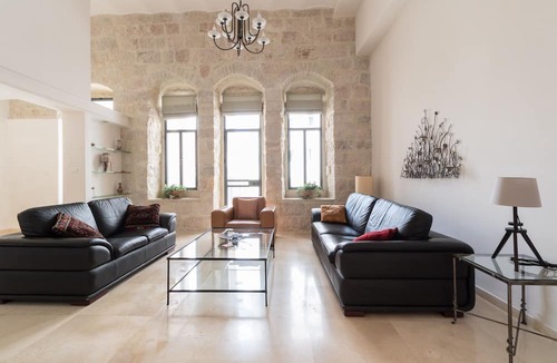 Nahalat Shiv'a Apartment | ✦Beautiful 2 BDR ✦2 bath ✦balcony ✦ near Mamilla✦