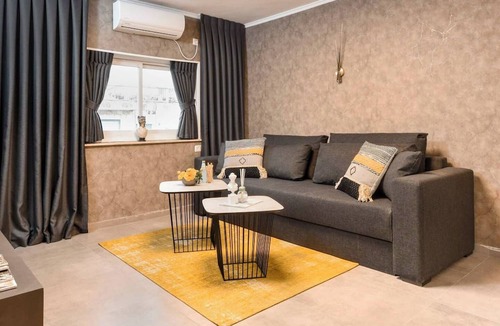 Jerusalem City Centre Apartment | HaHavatselet 19 - Isrentals