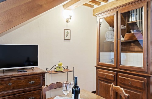 Perugia Apartment | House in Umbria with Pool & Garden Views