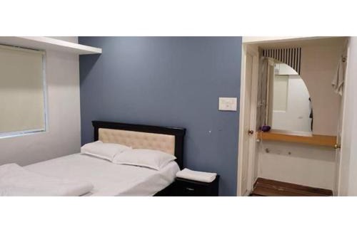 Lakdi Ka Pul Apartment | b s Home's 2bhk service appartment