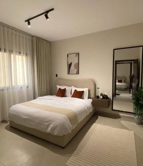 Dhahran Apartment | Lovely-1 مكوونه من غرفتين نوم وصاله