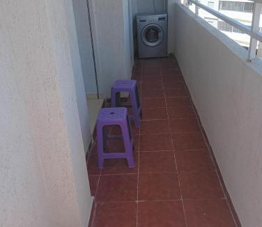 Gueznaia House | Chambre privée -B- 3mn de l'aéroport, 33mn à pied
