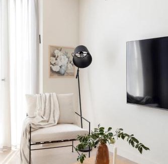 Jerusalem City Centre Apartment | The J Luxury Apartments Near Mahane Yehuda - Perfect for Shabbat Stays