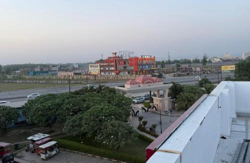 Mayapur House | Amrit bela