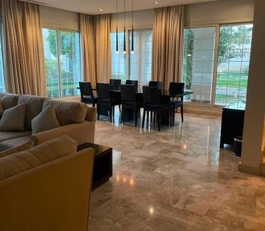 Al Khobar Hotel | منتجع موفون بيتش