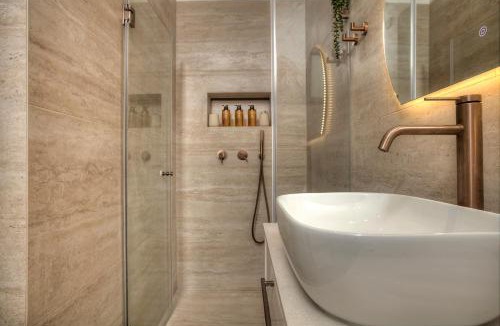 Safed Old City Apartment | Sahara Suite - סהרה סוויט