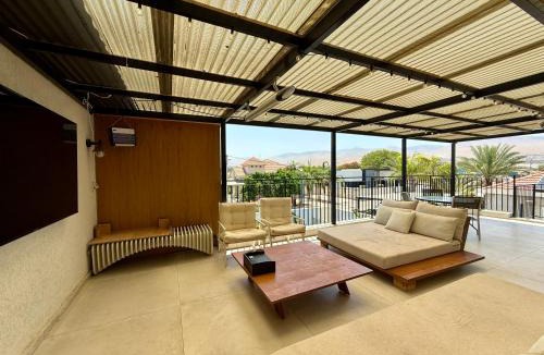 Rehov House | סוויטות אוצר המעיינות - 3 סוויטות מהממות עם בריכה וג'קוזי במושב רחוב
