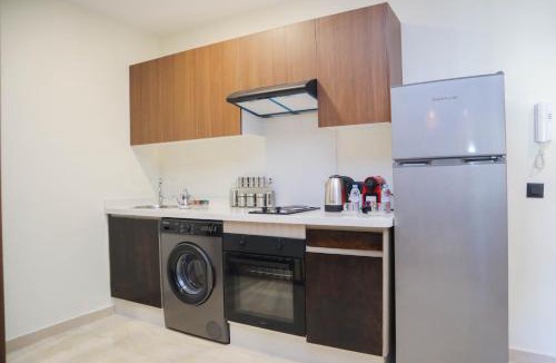 RACINE EXTENSION Apartment | R107- Incredible 1BR Apartment with King size bed and Green Balcony