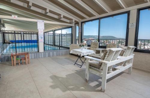 Beit Jann Apartment | לה וילה - וילה משפחתית עם בריכה פרטית מחוממת ומקורה