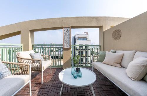 Old North Apartment | 175 Design Residence - With mamad