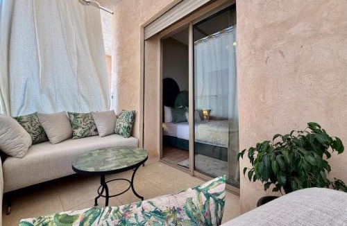 Agdal Apartment | Apartment in Agdal with Pool and Terrace
