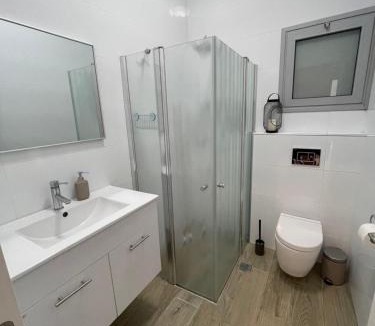 Emek HaMaayanot Apartment | בית בעמק בעיצוב מודרני וחמים