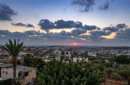 Yarka Apartment | אחוזת כנען - וילה מדהימה עם בריכה פרטית מחוממת מקורה וג'קוזי