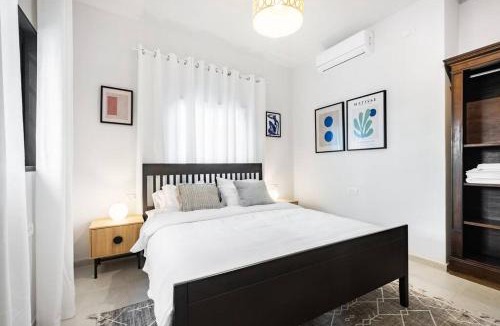 Ra'ananna Apartment | Sweet and rural home in Ra’anana
