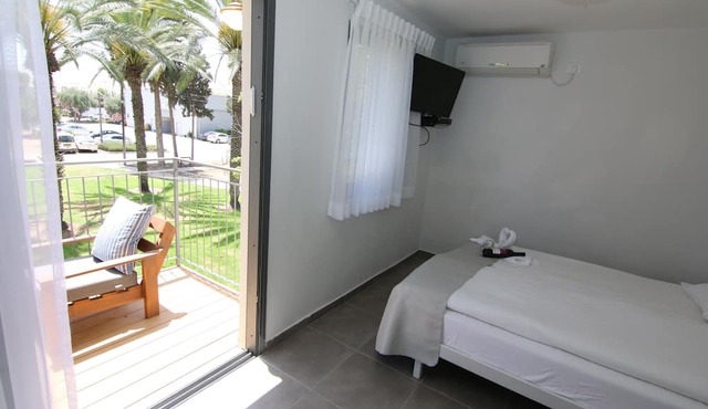 Kibbutz Ashdot Yaacov Ichud Country Lodging