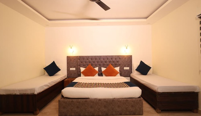 Hushvan Resorts