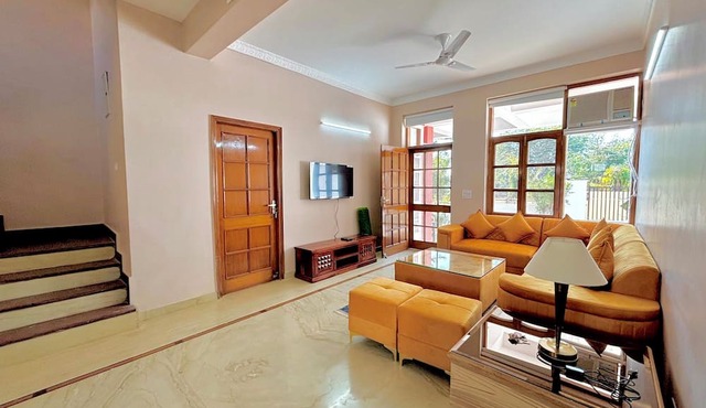 Luxury 4 Bedroom's Independent villa