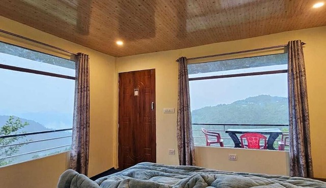 Kanatal Greenhood Resort
