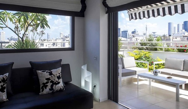 Melchett Plume - Two Bedroom Apartment, Sleeps 4